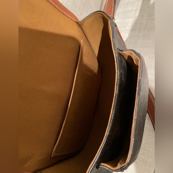 Celine Medium Folco Bag in Triomphe - Picture 6 of 8